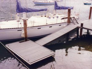 Pontile galleggiante - RESIDENTIAL  - Marina Dock Systems - di ormeggio / per marina / in legno di latifoglie