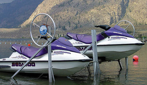 Ascensore per acquascooter - PWC - Hewitt Boats Lifts and Docks