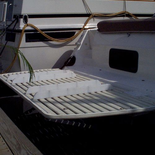 Piattaforma da bagno - Mar Quipt - fissa / per barca / per yacht