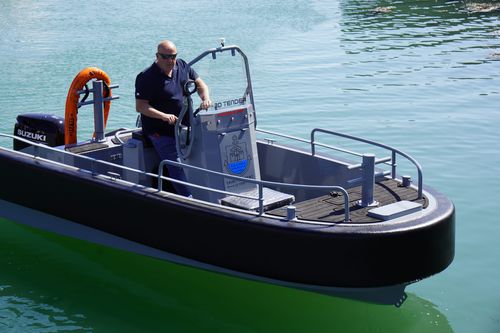 Barca professionale imbarcazione di servizio portuale - 560 - 3D MARINE - fuoribordo / in alluminio / Bureau Veritas