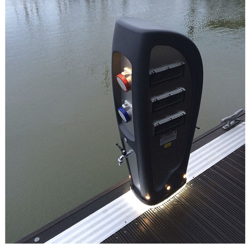 Colonnina con illuminazione incorporata - Atlantis - Maricer - di distribuzione elettrica / di distribuzione di acqua / per pontile