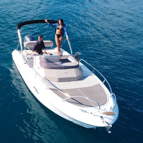 Walkaround fuoribordo - BRAVA 22 WA  - Mingolla Cantiere Nautico srl - con console centrale / open / max. 8 persone