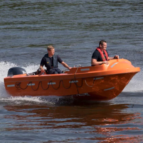 Barca professionale barca di salvataggio - RR 4.2 - Fassmer - entrobordo / con scafo rigido