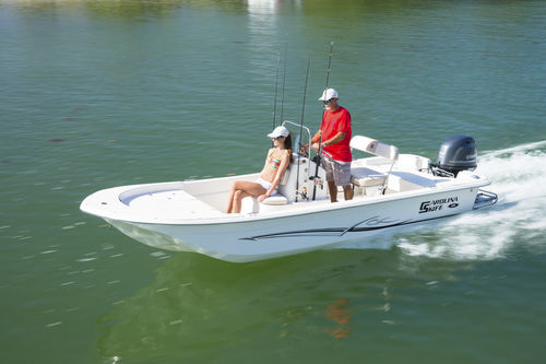 Barca open fuoribordo - JVX 18 Series - Sea Chaser - con console centrale / da pesca sportiva / max. 7 persone