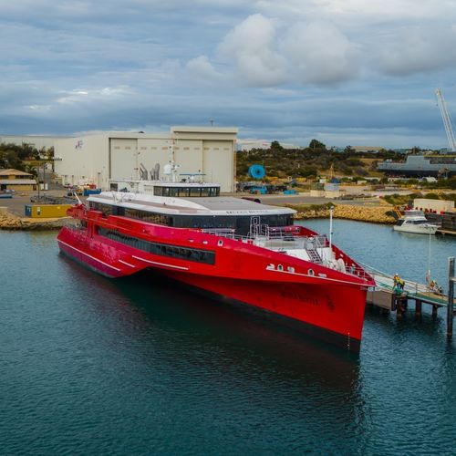 Traghetto passeggeri trimarano - QUEEN BEETLE - Austal USA - ad alta velocità