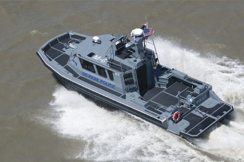 Barca professionale patrol boat - M1 - 44' - Moose Boats, Inc. - catamarano / entrobordo a idrogetto / diesel