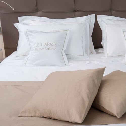 Biancheria da cabina coordinato letto su misura - Plain Cotton Sateen - White colour - Capitani Luxury on Board