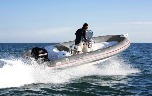 Gommone fuoribordo - Expo - Silver marine - semirigido / con console centrale / per la pesca