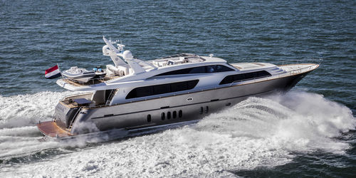 Motor-yacht da charter - NICOSTASIA - Van der Valk Shipyard - con fly / raised pilothouse / con 5 cabine