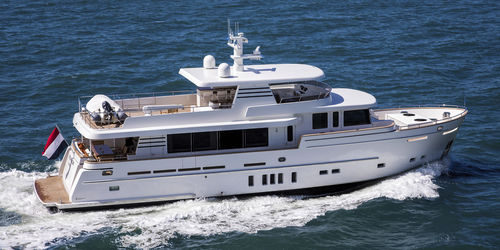 Motor-yacht da crociera - FALCON - Van der Valk Shipyard - explorer / con fly / con cabina di pilotaggio