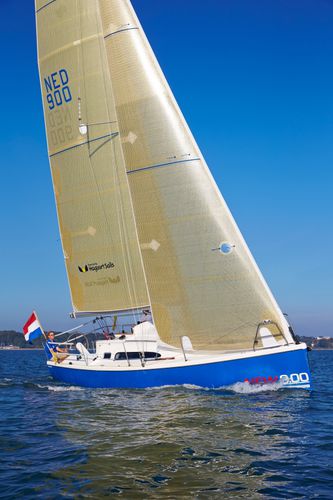 Barca a vela da crociera rapida - WINNER 9 - Winner Yachts - con pozzetto centrale