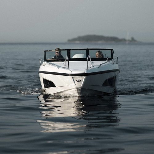 Cabin-cruiser fuoribordo - NOBLESSE 660 - Nordkapp Boats - open / con dual console / max. 6 persone