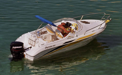 Day cruiser fuoribordo - 560 HOLIDAY - Olympia Yacht