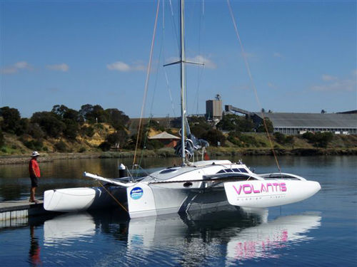 Trimarano - F-32A - Farrier Marine (NZ) - da regata e crociera / con 1 cabina / con albero in carbonio