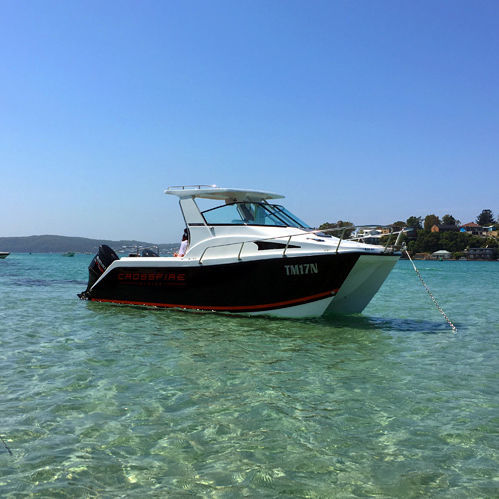 Cabin-cruiser catamarano - CROSSFIRE 618GT - Neil Marine (Pvt) Ltd - fuoribordo / bimotore / open