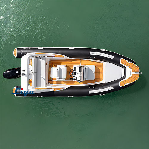 Gommone fuoribordo - HYP580 - Qingdao Lian Ya Boat Co.,Ltd. - a benzina / con scafo rigido / con console centrale