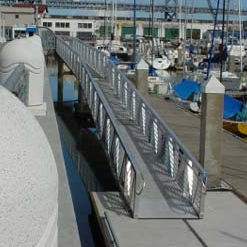 Passerella per pontile - Topper Industries - in alluminio / con corrimano