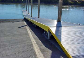 Scivolo di alaggio galleggiante per barche - Topper Industries