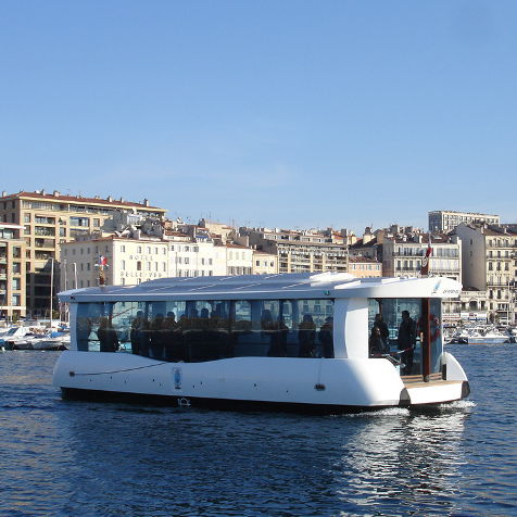 Barca professionale battello turistico - Ferryboat Marseille - Alternatives Energies - catamarano / elettrica