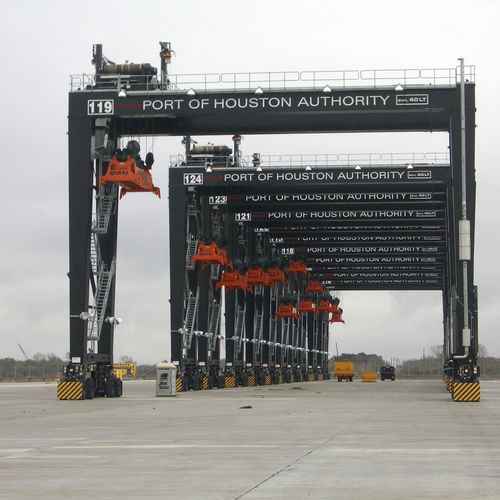 Gru di impilaggio per container gommata - RTG - Konecranes - automatica