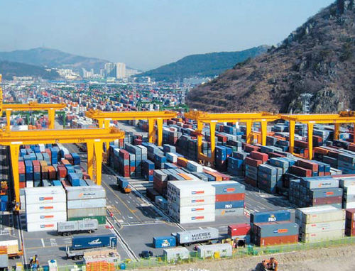 Gru di impilaggio per container su rotaie - Hyundai Samho Crane Division - automatica