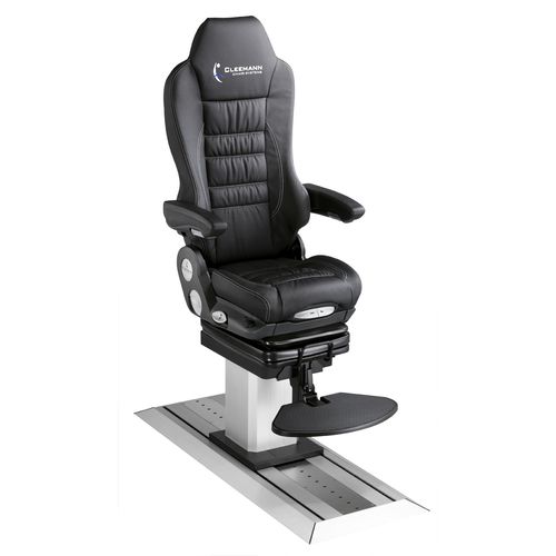 Sedile pilota - NAUTIC PRO - Cleemann Chair-Systems - per nave / con braccioli / regolabile