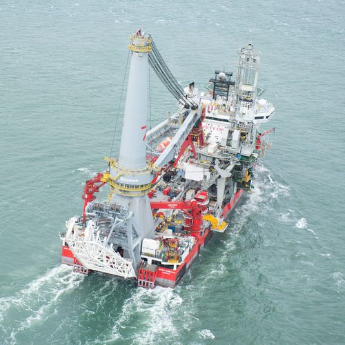 Nave di supporto offshore per trasporto di carichi speciali - Seven Borealis - ULSTEIN