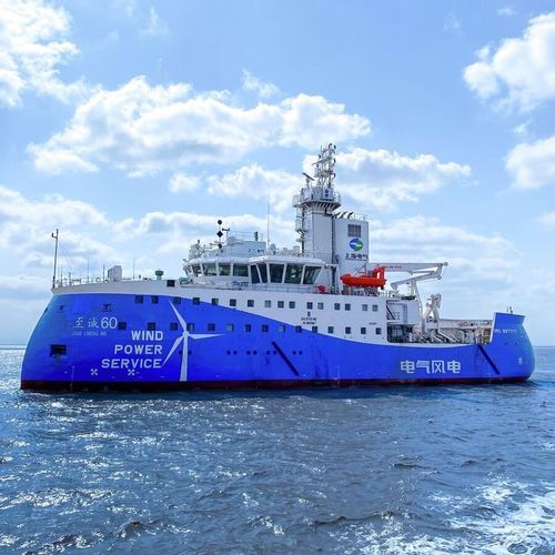 Nave di supporto offshore per parco eolico - ZHI CHENG 60 - ULSTEIN