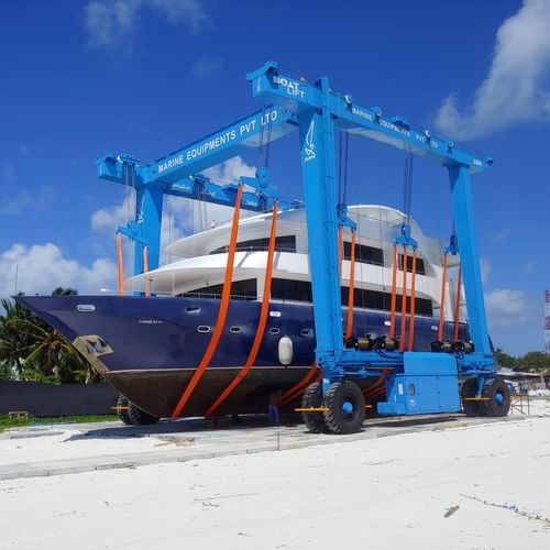 Travel lift controllato a distanza - BL220TL-90°RC - BOAT LIFT - quattro ruote motrici / a ruote indipendenti / per carichi pesanti