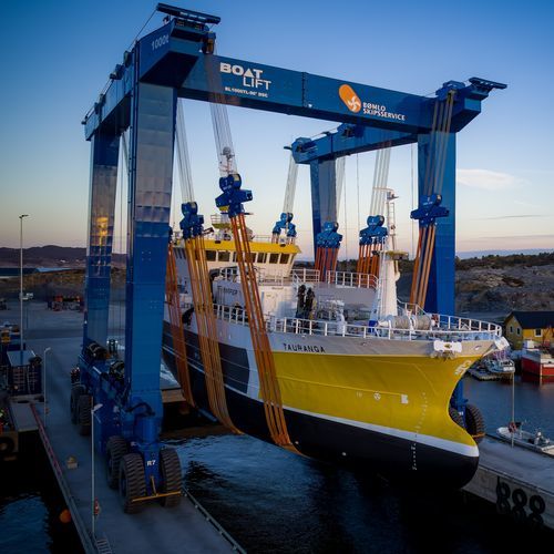Travel lift controllato a distanza - BL1000TL-90°DSC - BOAT LIFT - a ruote indipendenti / per carichi pesanti / di sollevamento
