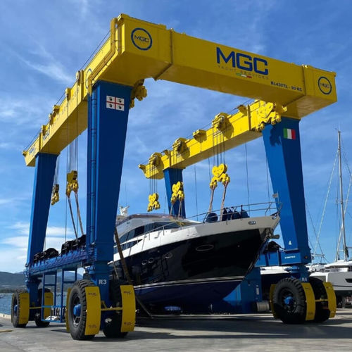 Travel lift controllato a distanza - BL430TL-90°RC - BOAT LIFT - per carichi pesanti / di sollevamento