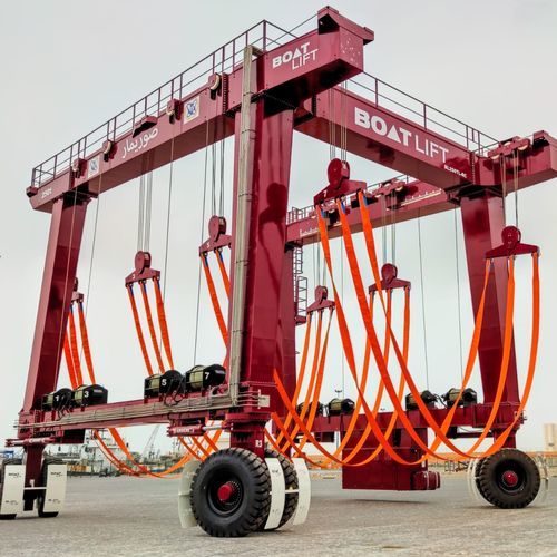 Travel lift controllato a distanza - BL250TL-90°RC - BOAT LIFT - a ruote indipendenti / per carichi pesanti / di sollevamento