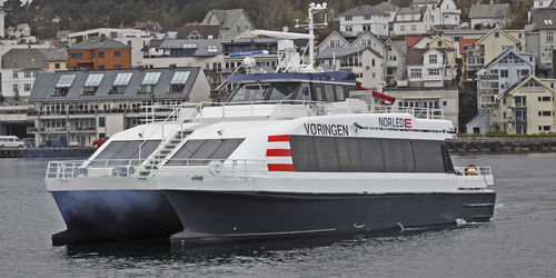 Barca professionale barca per trasporto passeggeri - M/S "Vøringen" - Oma Baatbyggeri AS - catamarano / in alluminio