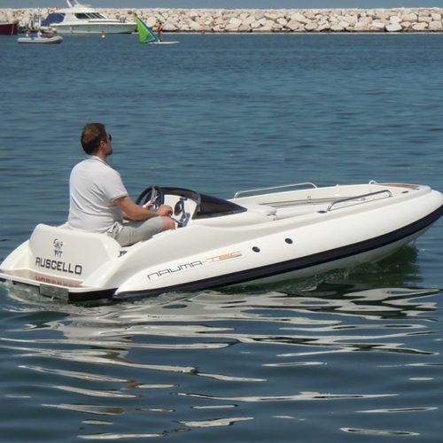 Gommone a idrogetto - 390/380 - Naumatec - semirigido / con console centrale / max. 5 persone