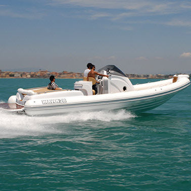 Gommone entrobordo - 28 WA - Heaven Gommoni - bimotore / semirigido / con console centrale