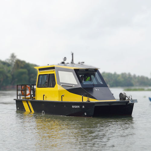 Barca professionale taxi acqueo - NIVRA - Navgathi Marine Design & Constructions - catamarano / fuoribordo / diesel