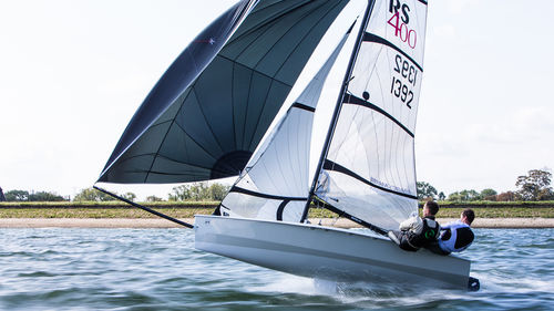 Deriva per due persone - 400 - RS Sailing France - da regata / spinnaker asimmetrico