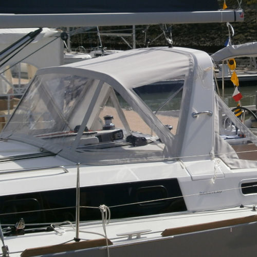 Capote di tuga per barca a vela - Oceanis 38.1 - TTOP Nautic - per cabina di pilotaggio / con struttura in acciaio inossidabile / blu