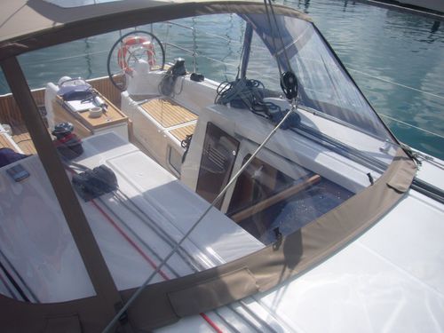Capote di tuga per barca a vela - Sun Odyssey 410 - Distribution Version - TTOP Nautic - per cabina di pilotaggio / con struttura in alluminio / con struttura in acciaio inossidabile