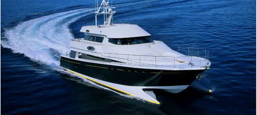 Motor-yacht catamarano - Spirit - LOMOcean Design - sportivo / con cabina di pilotaggio / con scafo planante