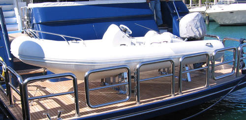 Supporto per tender per piattaforma - Stainless - UMT MARINE LLC - per barca / per yacht