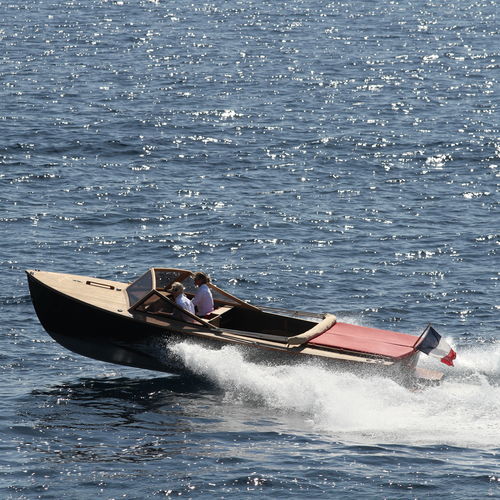 Runabout entrobordo - 24 - Black Pepper Yachts - a benzina / con dual console / open