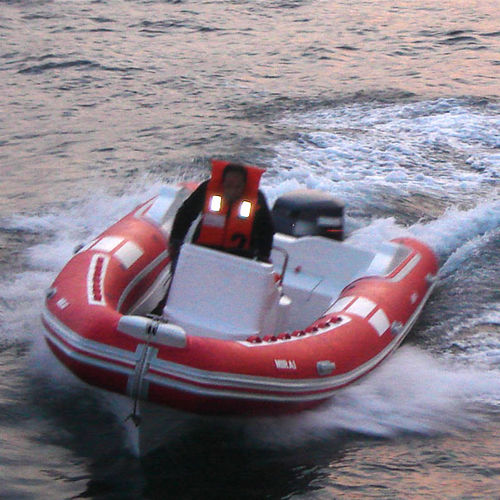 Gommone fuoribordo - 6,90 CS - MIRAI - RIB / con console centrale / max. 14 persone