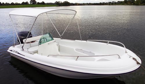 Barca open fuoribordo - CAP 400 SEA - RIGIFLEX SAS - con console centrale / da pesca sportiva / max. 7 persone
