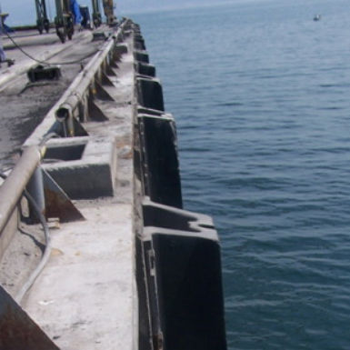 Parabordo per rimorchiatore - W series - Qingdao Evergreen Maritime CO.,LTD - a forma di W