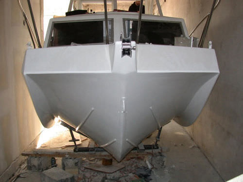 Cabin-cruiser entrobordo - Trident 700 - MANDL - Living on Water, Ltd. - hard-top / max. 6 persone / con 1 cabina