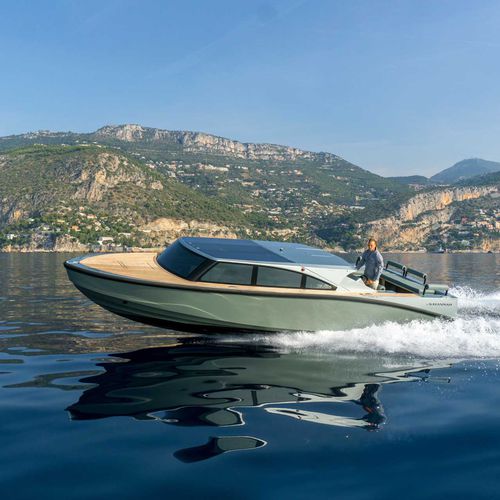 Cabinato entrobordo - LIMOUSINE  - Xtenders - bimotore / hard-top / open