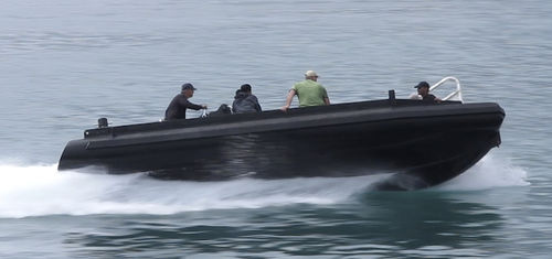 Barca professionale barca da lavoro - Rhino 800 HD - Rhino Marine Products (Pty) Ltd - entrobordo a idrogetto / fuoribordo / in alluminio