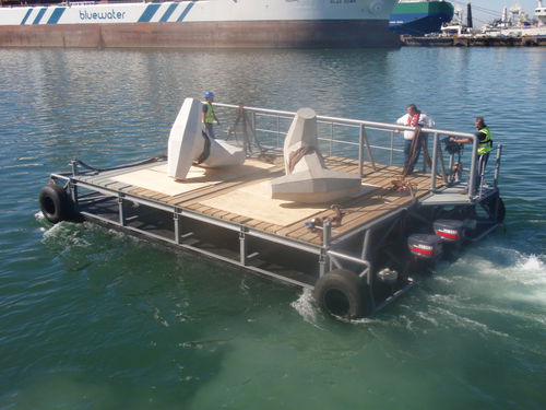 Barca professionale chiatta da lavoro - Tristan - Rhino Marine Products (Pty) Ltd - fuoribordo