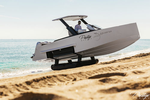 Cabin-cruiser fuoribordo - Commuter - Iguana Yachts - bimotore / con scafo planante / hard-top